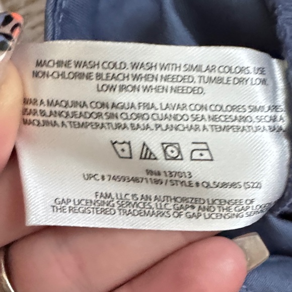 GAP Women's Slate Blue Shorts - Picture 8 of 8